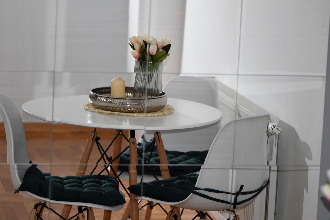 Apartamento Soul Stan Na Dan Novi Sad Exterior foto